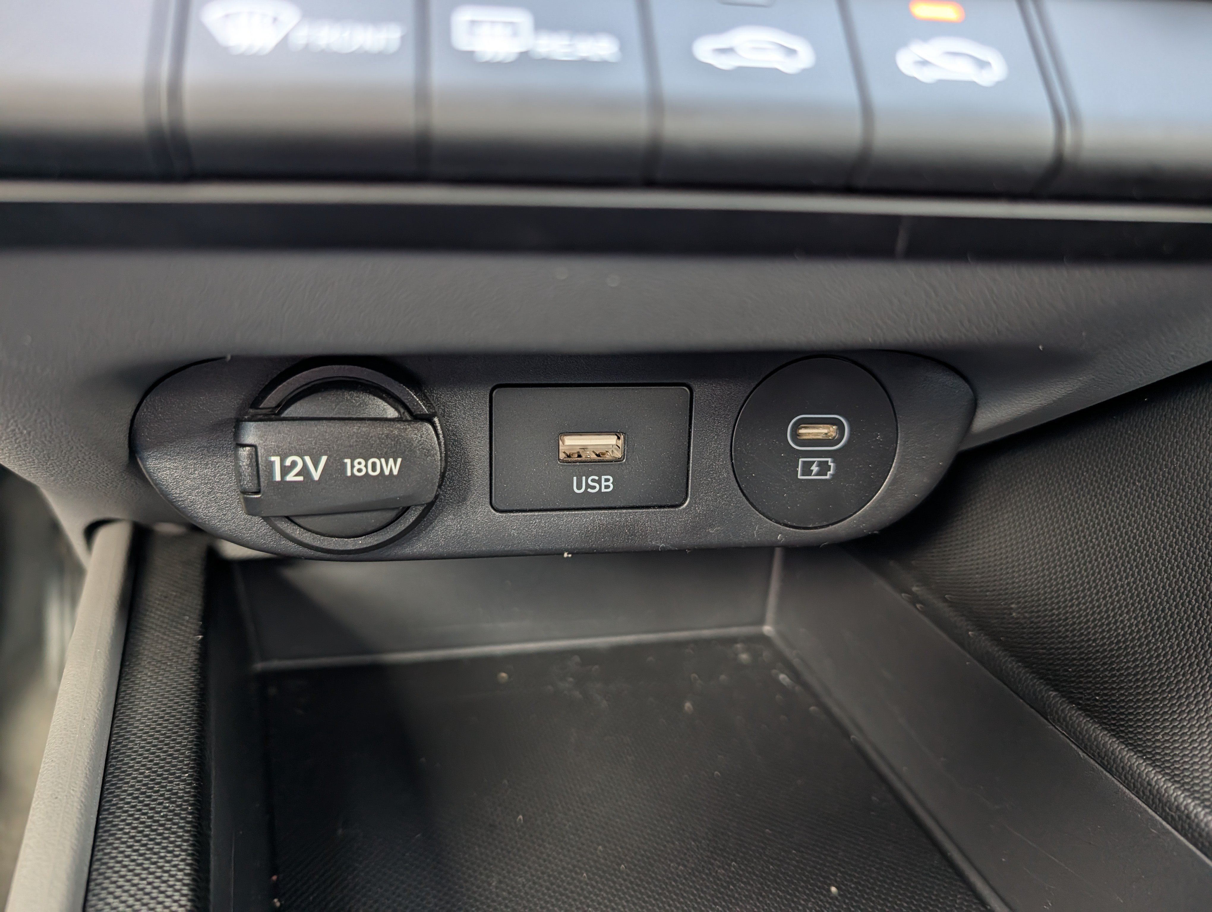 Certified 2024 Hyundai Elantra SEL FWD image 33