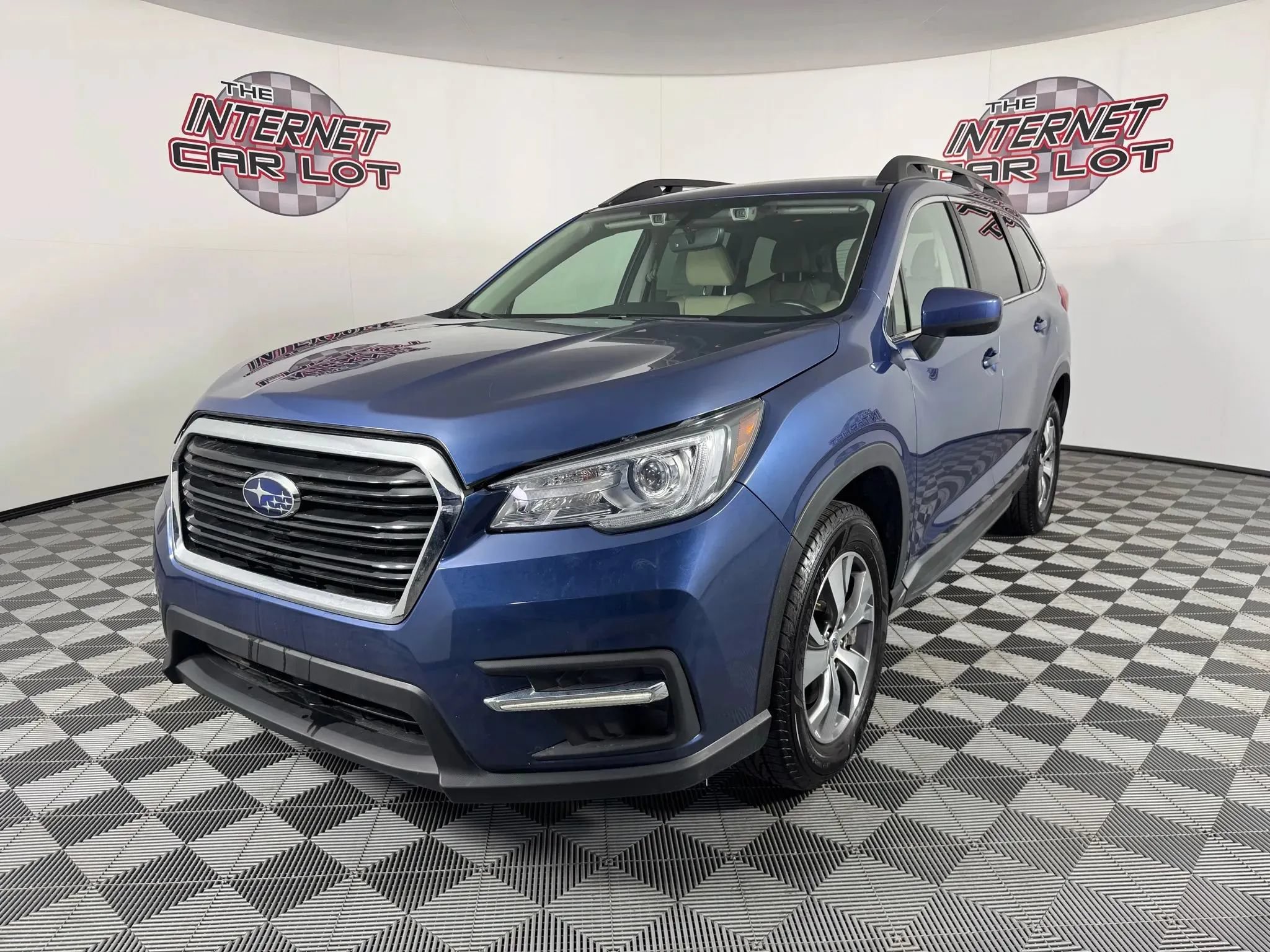 Used 2021 Subaru Ascent Premium w/ Convenience Package AWD/4WD image 3