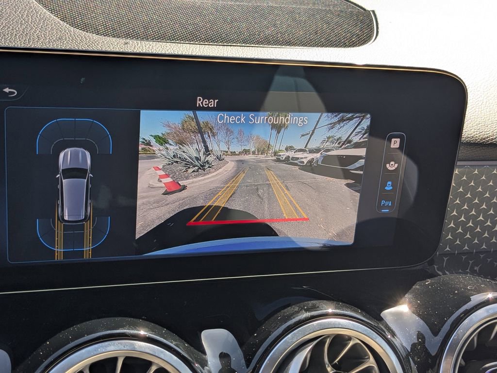 Certified 2025 Mercedes-Benz GLB 250 image 9