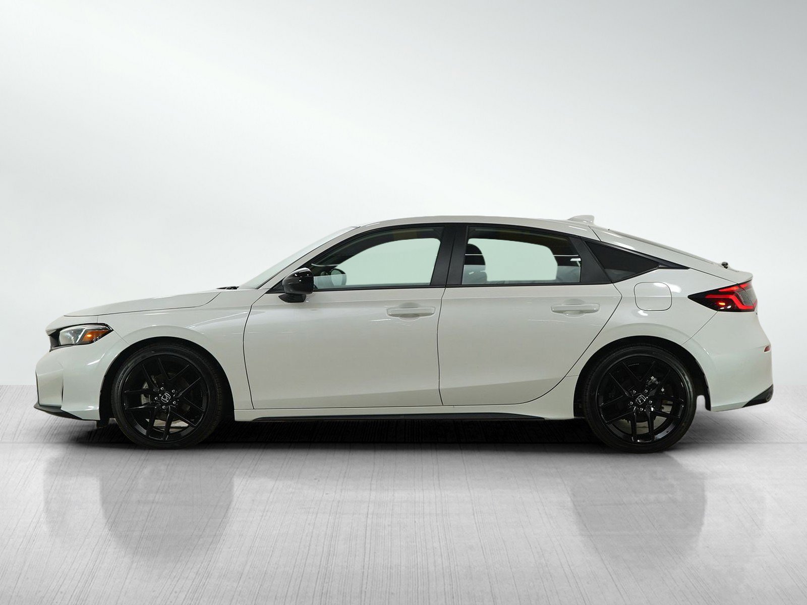 Used 2025 Honda Civic Sport image 2