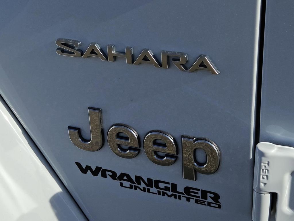 Used 2020 Jeep Wrangler Unlimited Sahara image 10