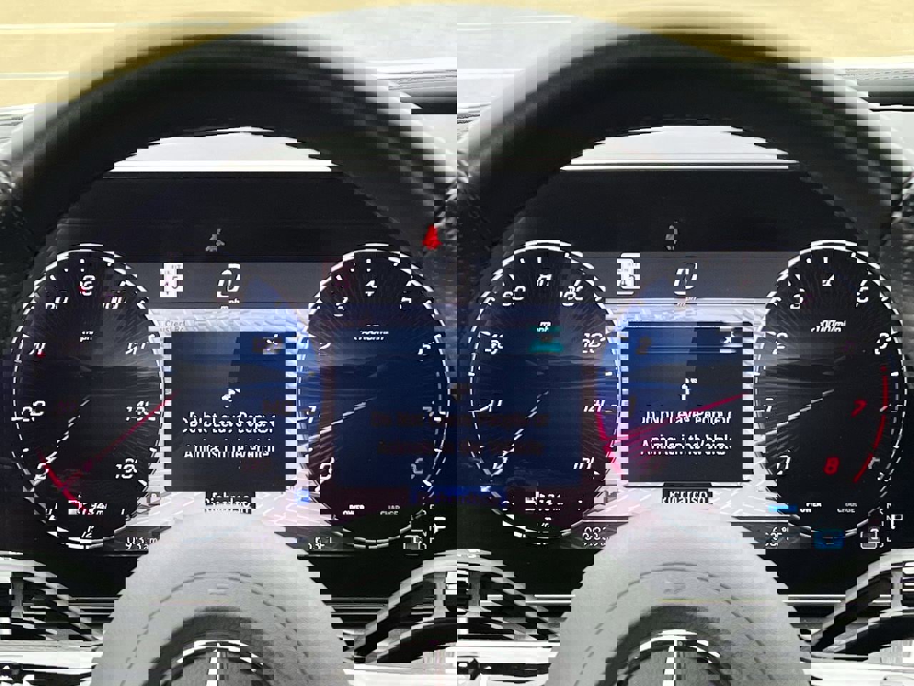 Used 2024 Mercedes-Benz CLE 300 4MATIC Coupe image 13