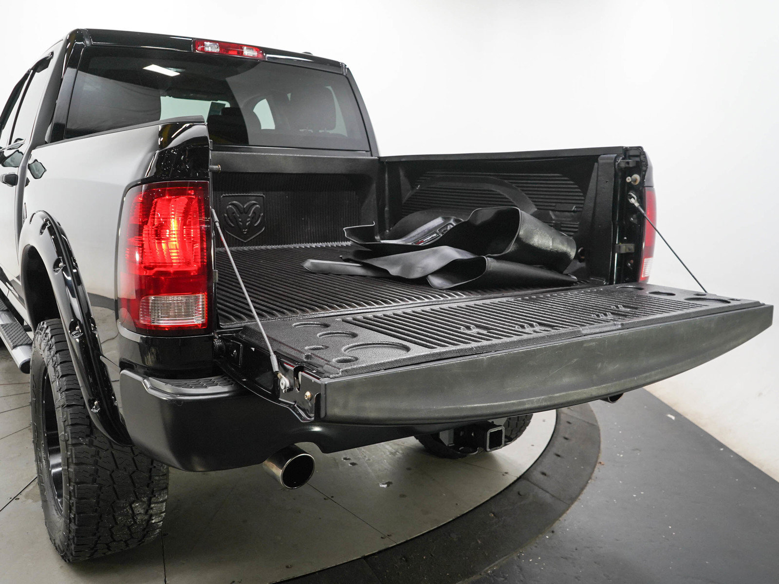 Used 2012 RAM 1500 Express w/ ST Popular Equipment Group AWD/4WD image 9