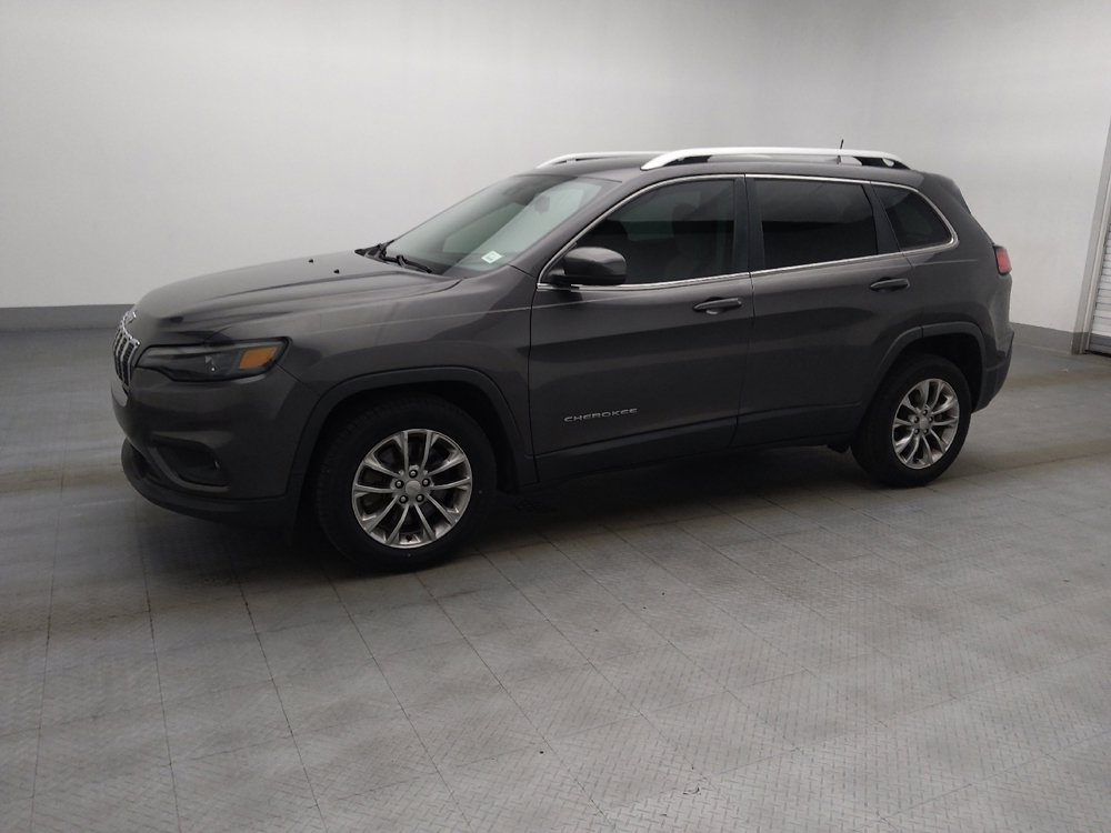 Used 2021 Jeep Cherokee Latitude Plus FWD image 2
