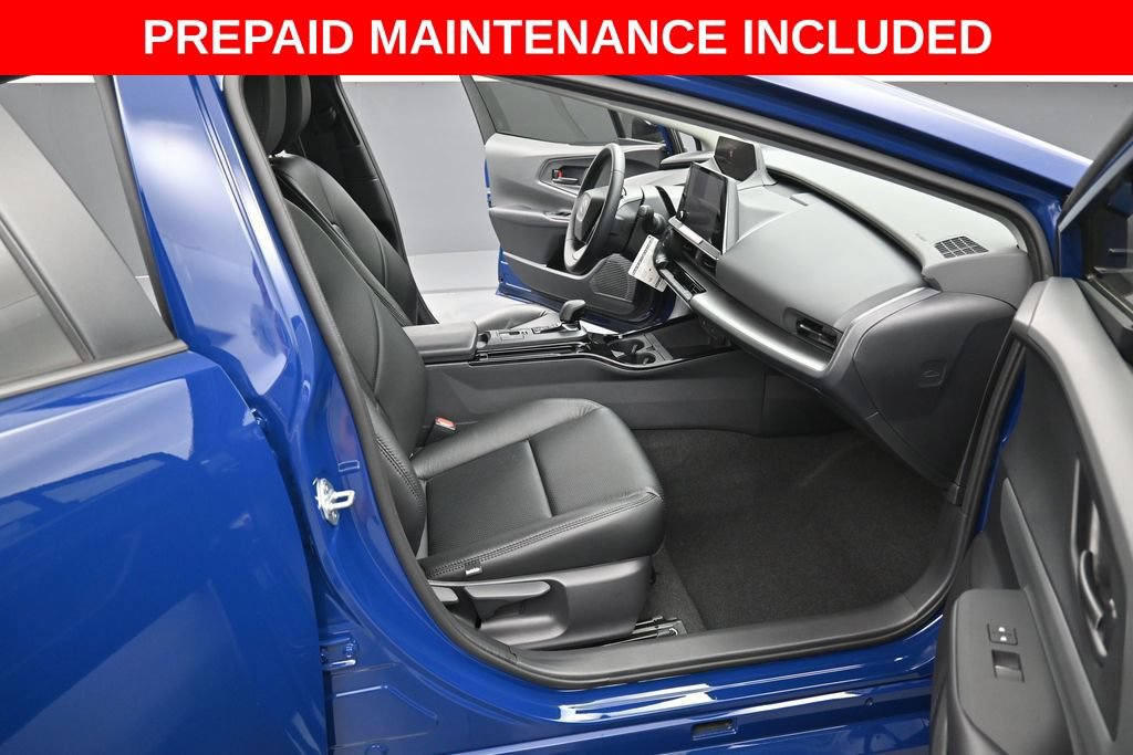 Certified 2025 Toyota Prius LE FWD image 30