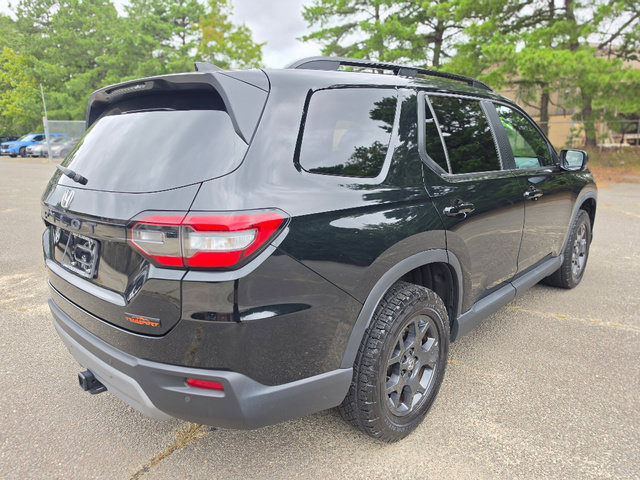 Certified 2025 Honda Pilot TrailSport image 6