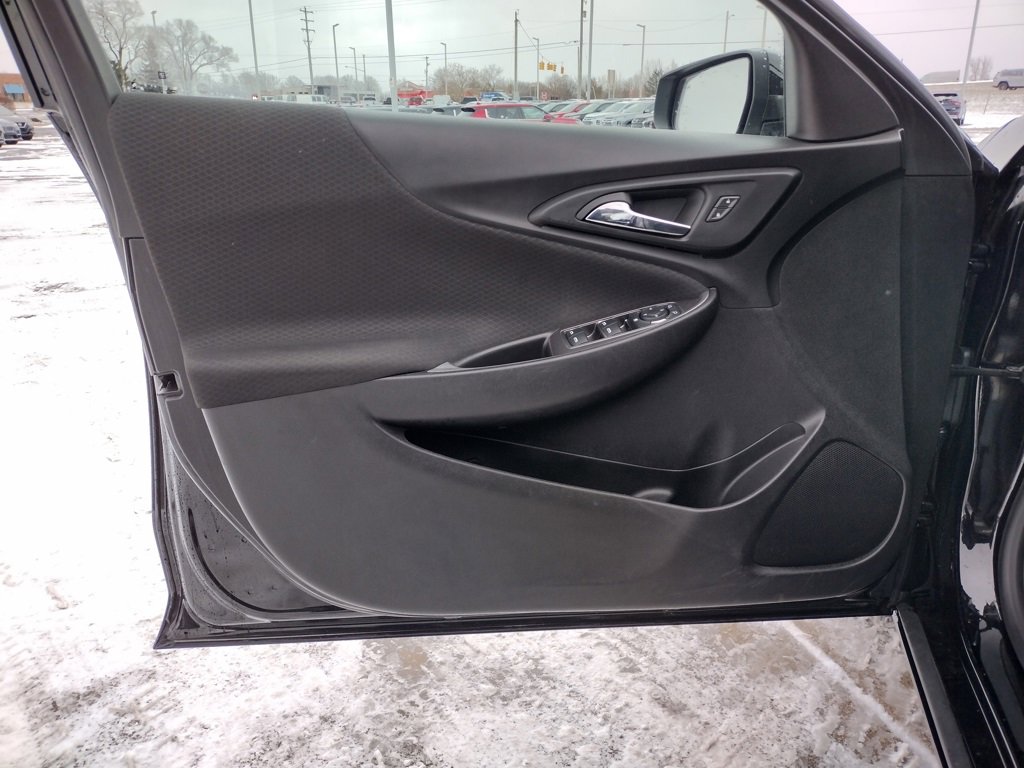 Used 2022 Chevrolet Malibu RS image 23