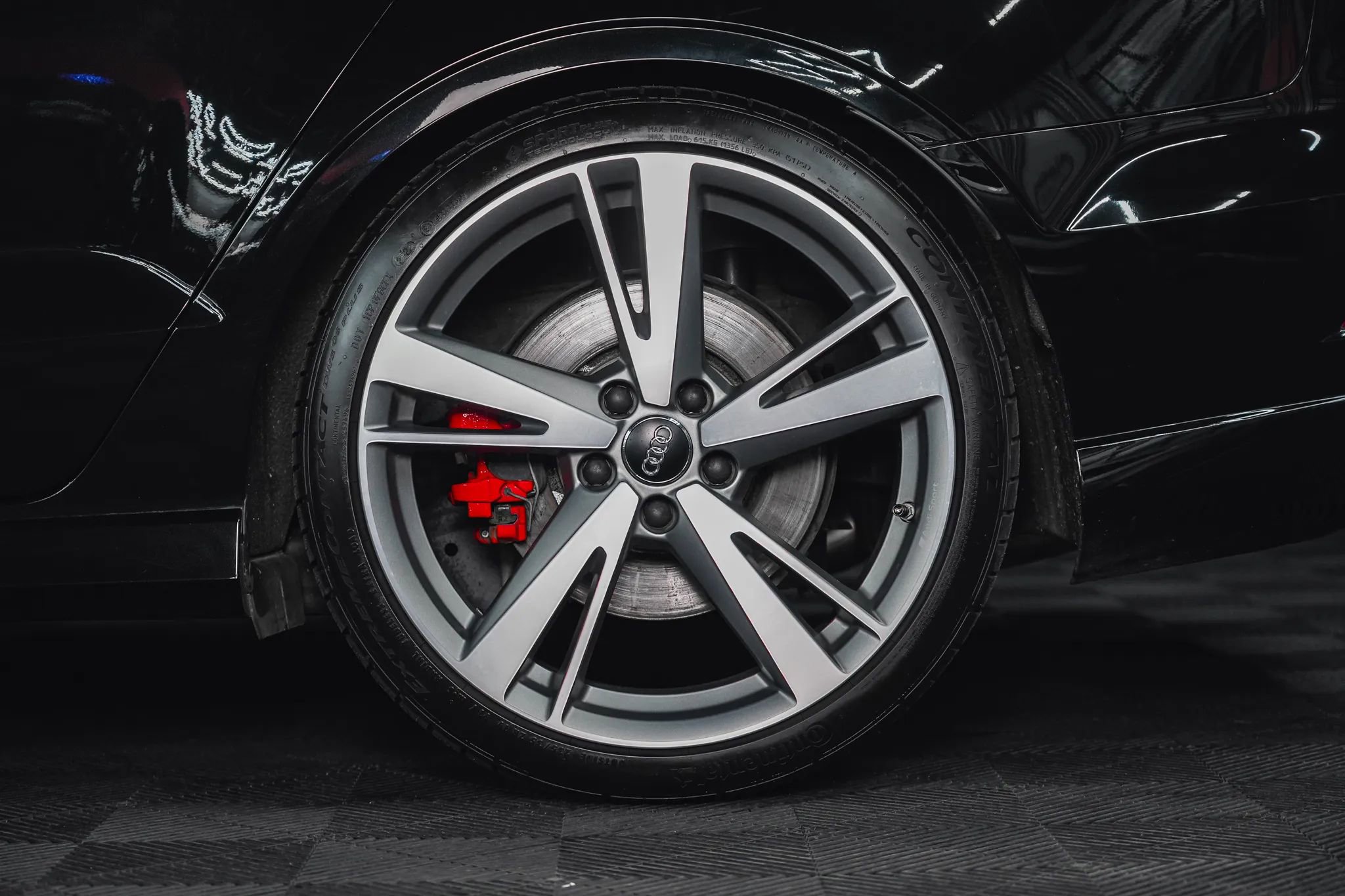 Used 2020 Audi RS 3 w/ Navigation Package image 15