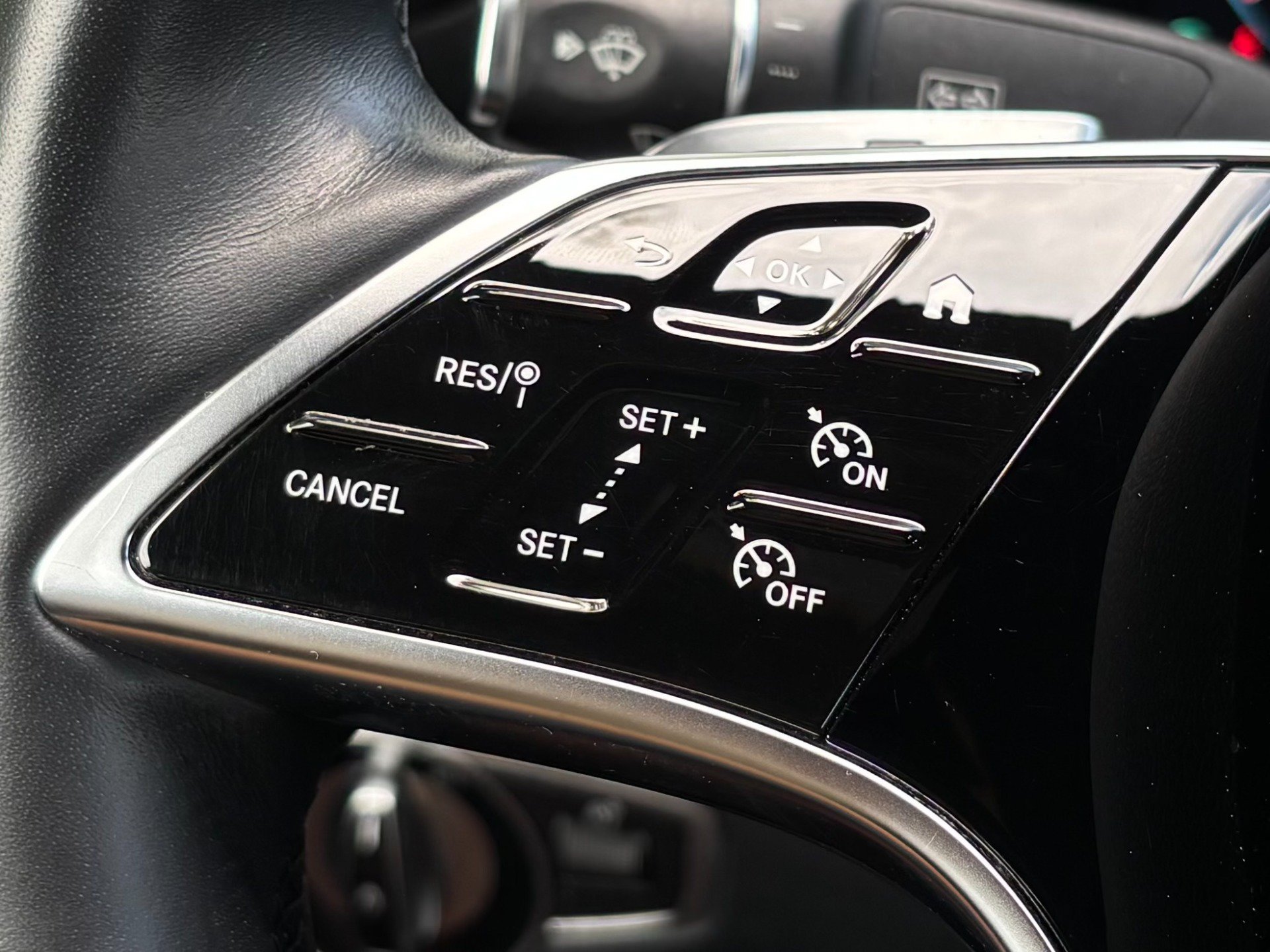 Used 2022 Mercedes-Benz E 350 4MATIC Sedan image 37