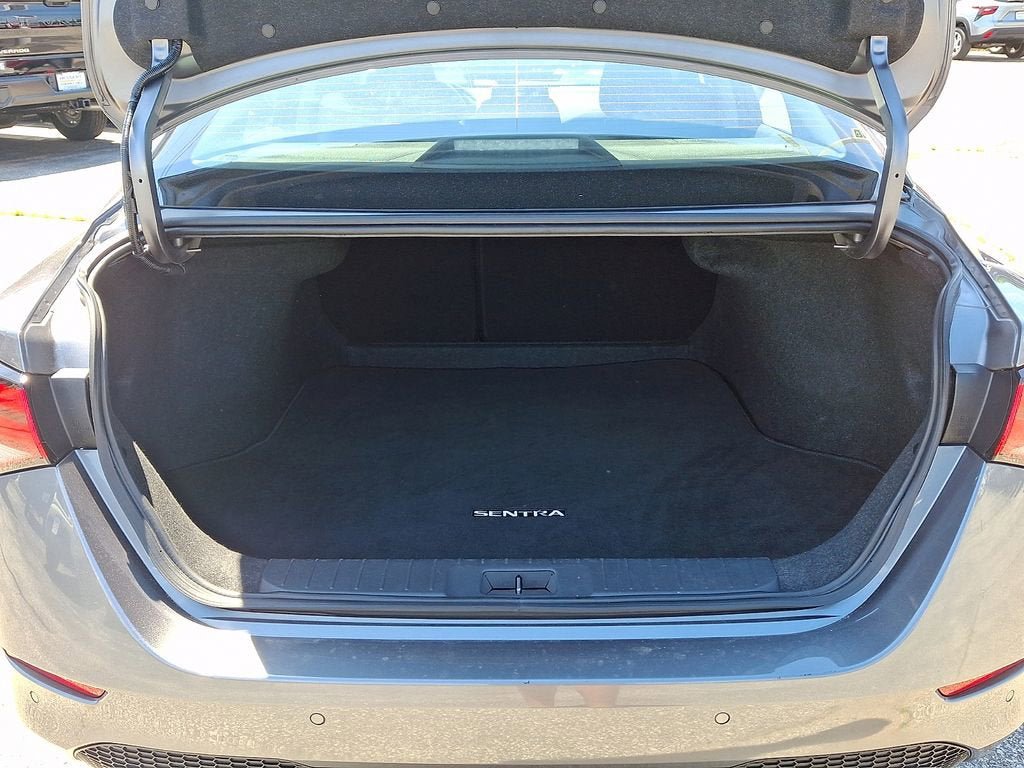 Used 2024 Nissan Sentra SV FWD image 29