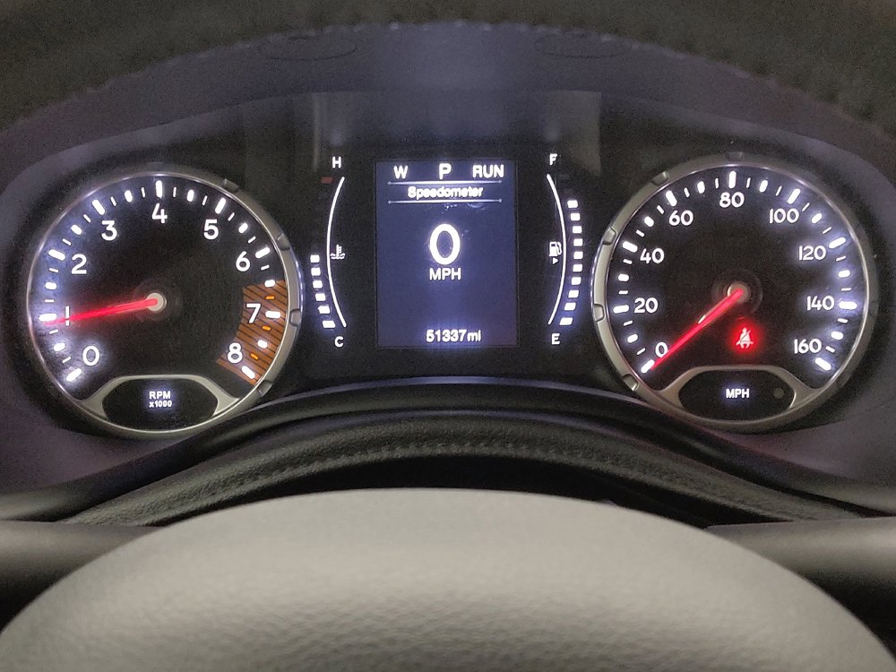 Used 2020 Jeep Renegade Latitude w/ Cold Weather Group AWD/4WD image 23