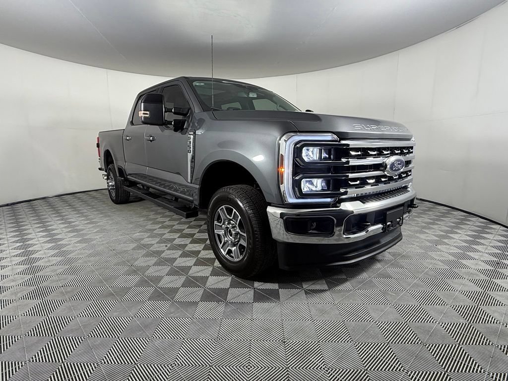 Used 2026 Ford F350 Lariat AWD/4WD image 5