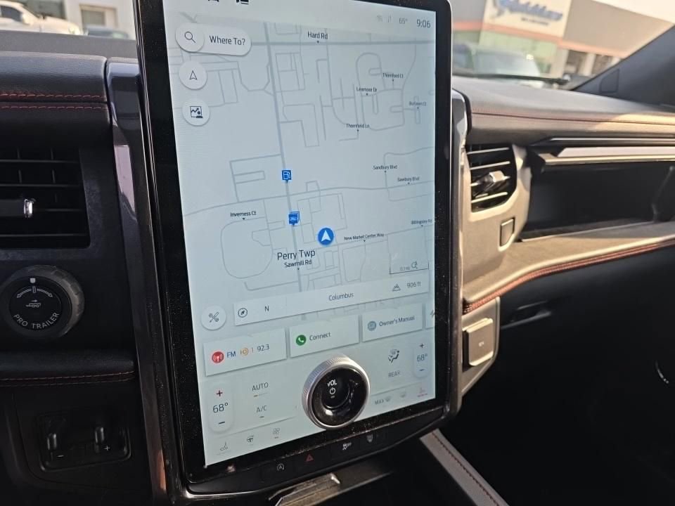 Used 2022 Ford Expedition Max Limited image 12