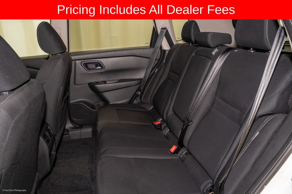 Used 2024 Nissan Rogue S FWD image 7