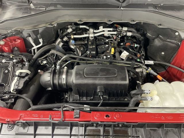 Used 2022 Ford Explorer XLT w/ Equipment Group 202A image 28