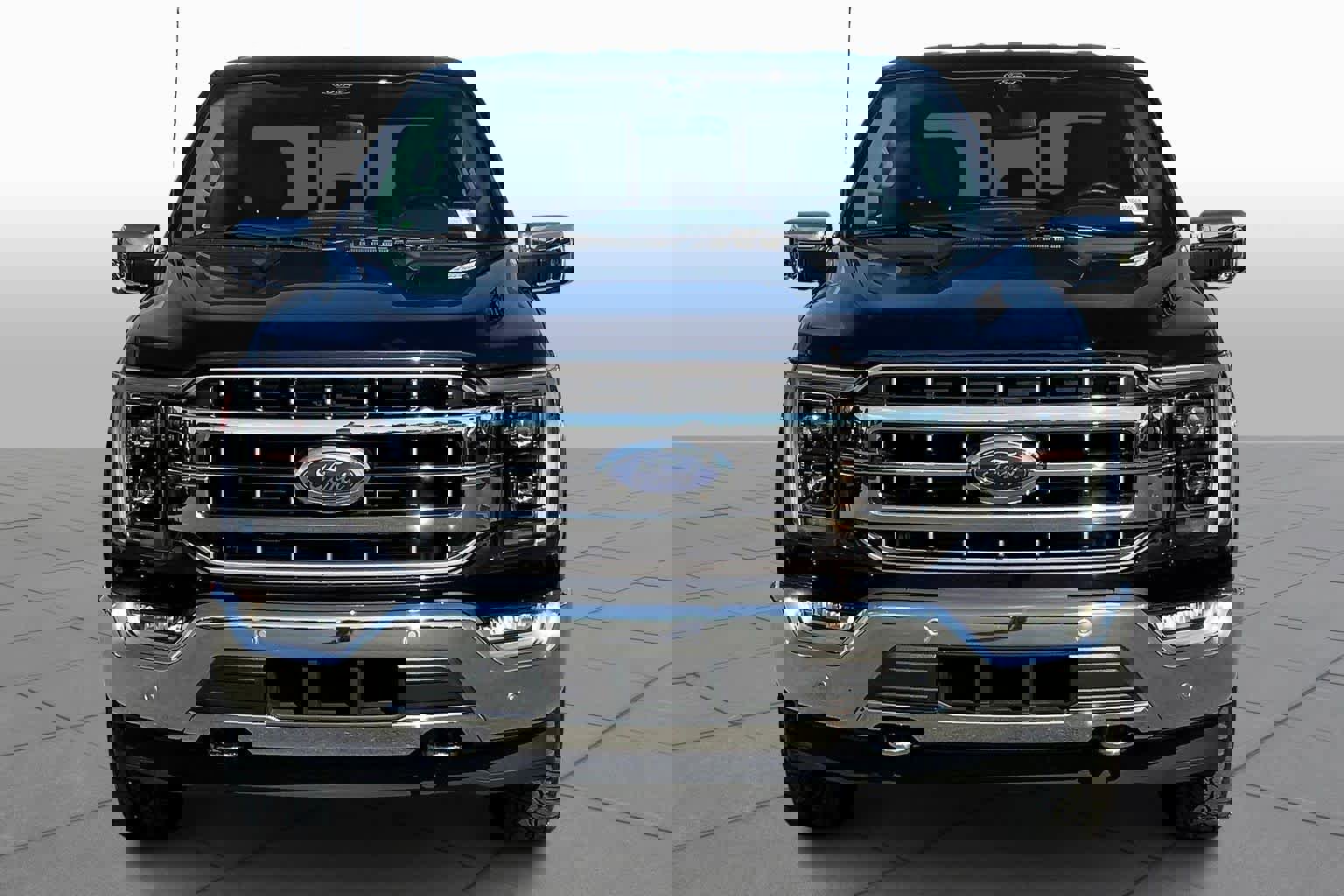 Certified 2022 Ford F150 Lariat w/ Equipment Group 502A High image 3