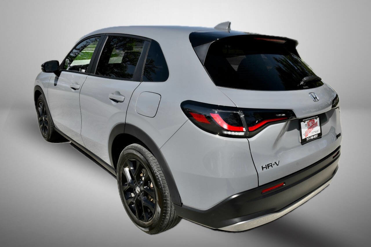 Used 2024 Honda HR-V Sport image 5