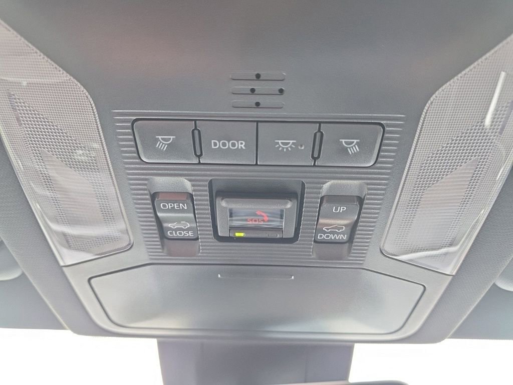 Used 2025 Toyota RAV4 XSE image 33