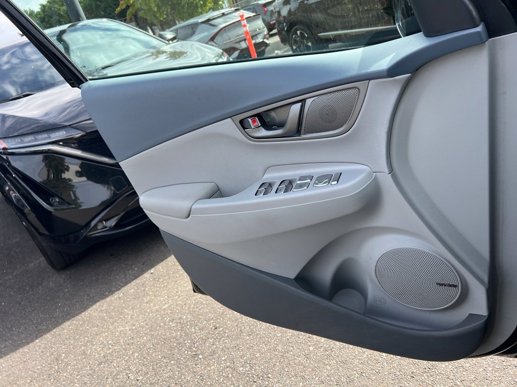 Used 2021 Hyundai Kona Ultimate w/ Cargo Package FWD image 19