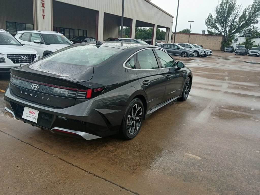 Used 2025 Hyundai Sonata SEL FWD image 7