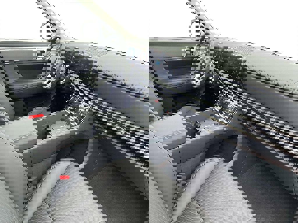 New 2025 Hyundai Santa Fe SEL image 15