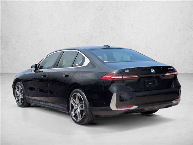 Used 2024 BMW i5 eDrive40i w/ Executive Package RWD image 8