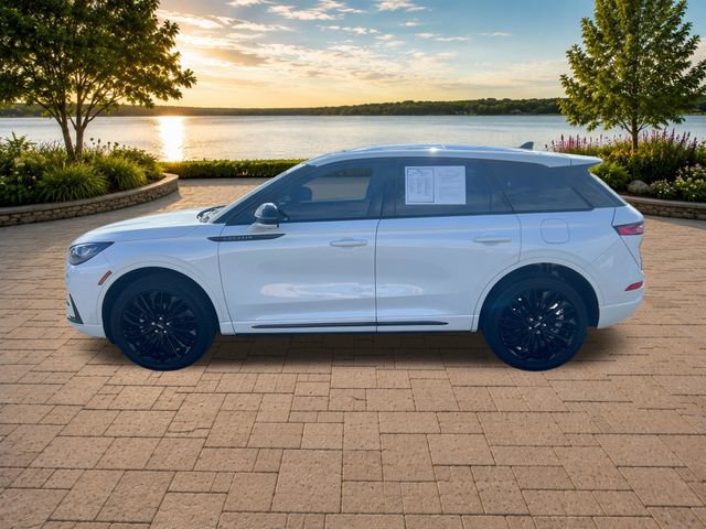 Certified 2024 Lincoln Corsair AWD w/ Equipment Group 101A image 3