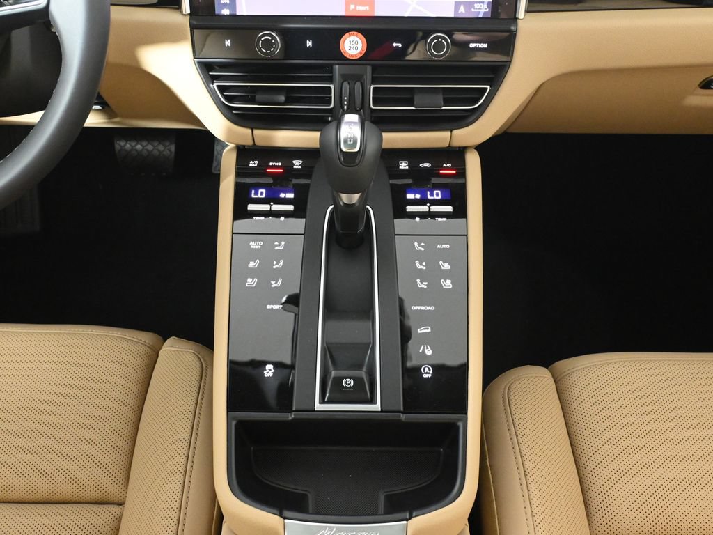 New 2026 Porsche Macan AWD/4WD image 24