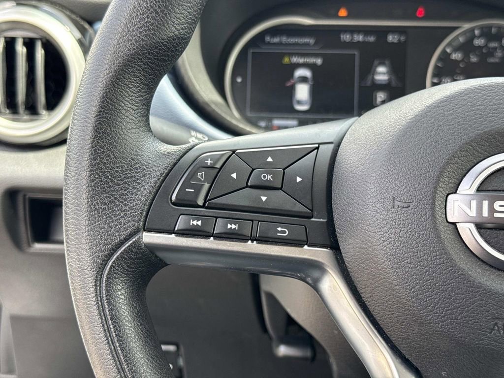 Used 2025 Nissan Versa SV FWD image 29