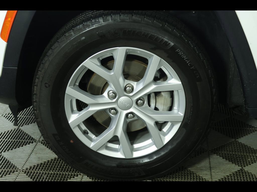 Used 2024 Jeep Grand Cherokee Limited image 21