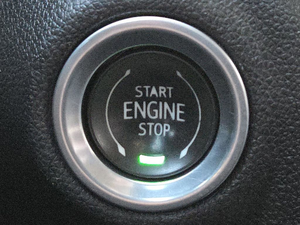 Used 2022 GMC Sierra 2500 SLT w/ SLT Premium Package image 35