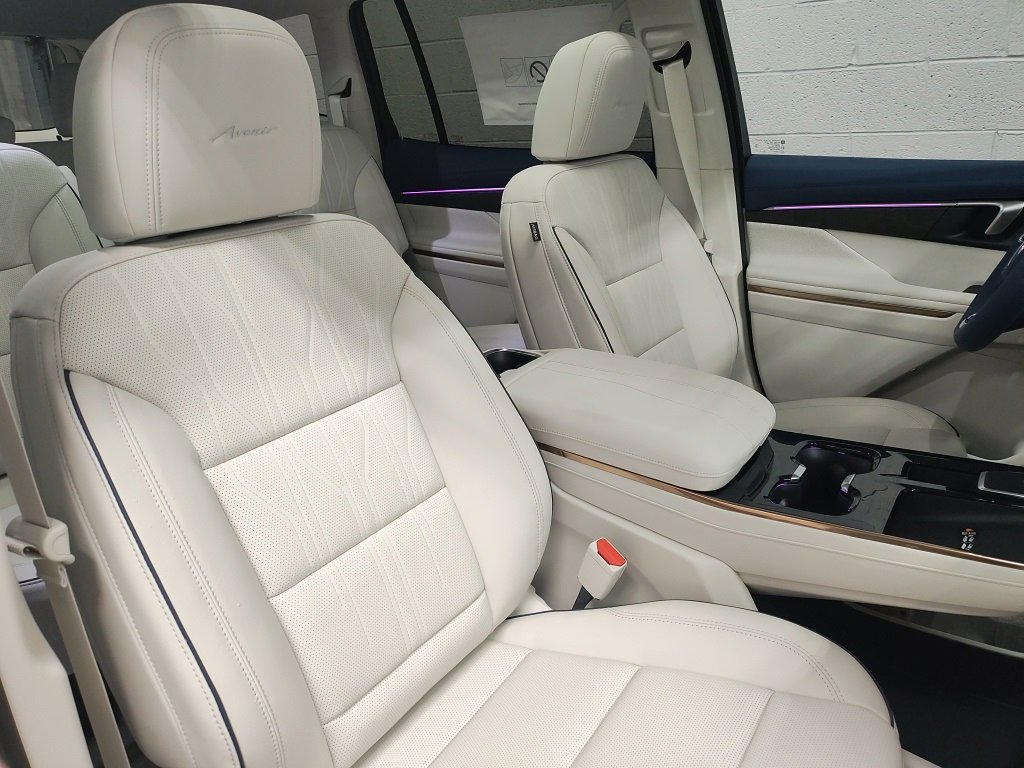 New 2026 Buick Enclave Avenir w/ Super Cruise Package image 9