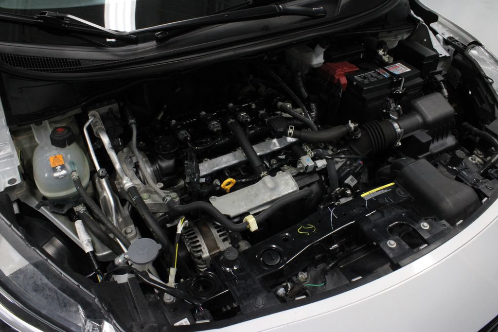 Certified 2024 Nissan Versa SR FWD image 30