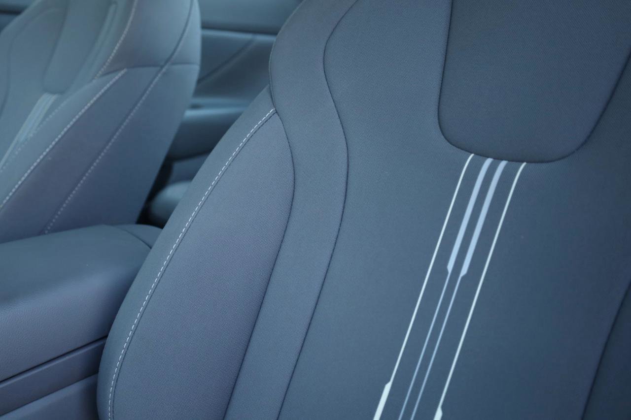 Used 2023 Hyundai Elantra SEL image 37