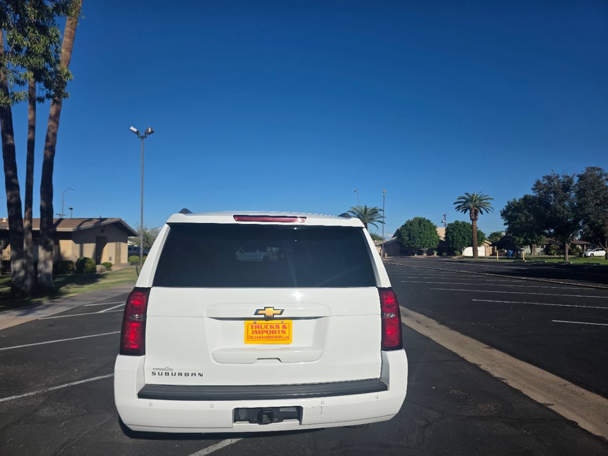 Used 2020 Chevrolet Suburban LT RWD image 8