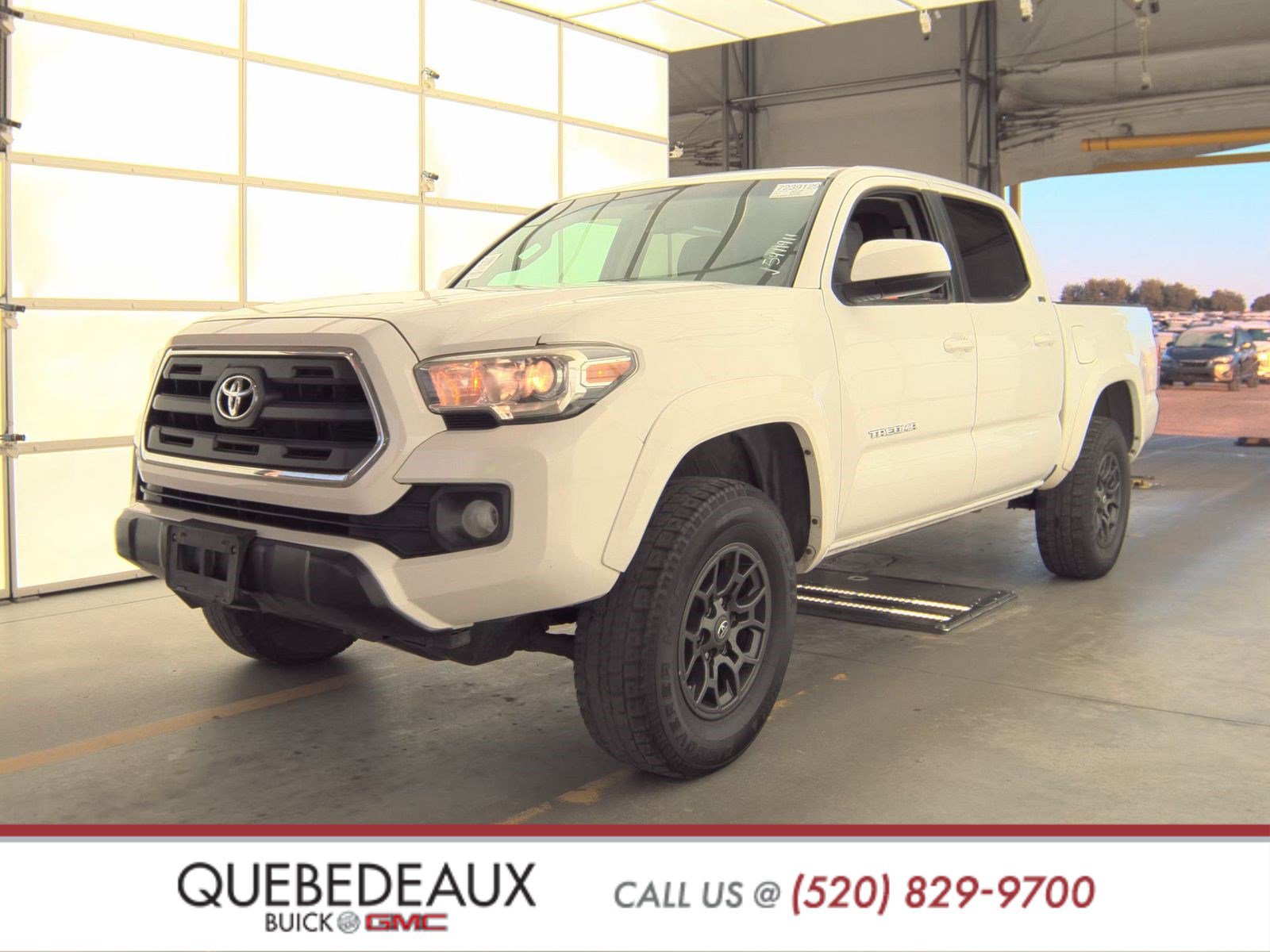 Used 2017 Toyota Tacoma SR5 image 1