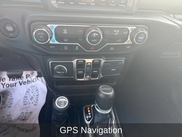 Used 2023 Jeep Gladiator Sport AWD/4WD image 17