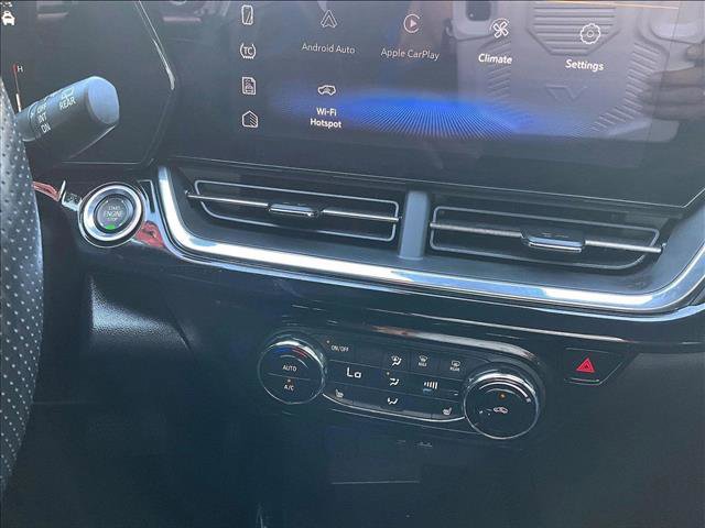 Certified 2025 Chevrolet Trax RS w/ Driver Confidence Package image 24