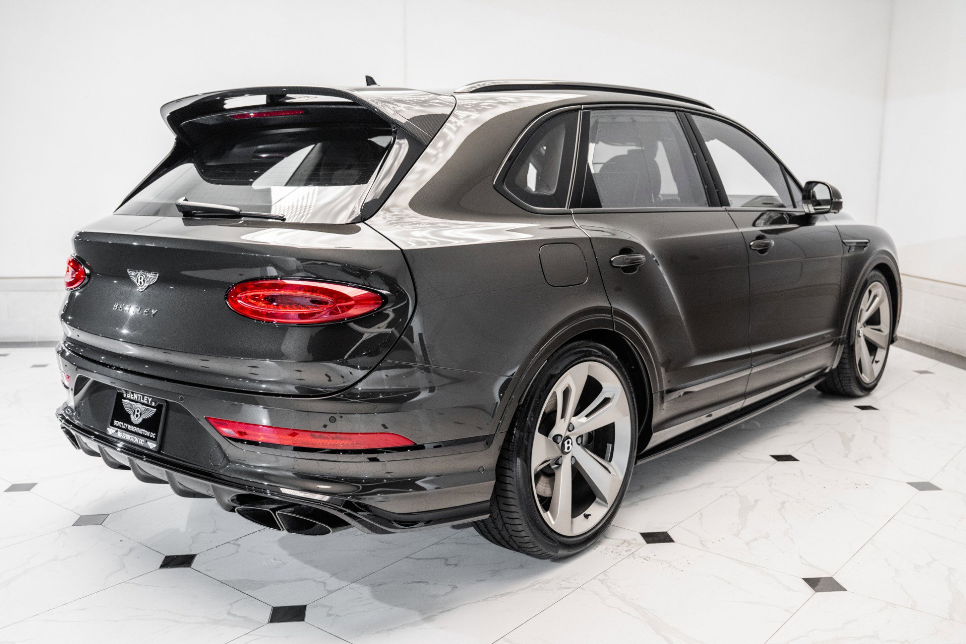 New 2025 Bentley Bentayga image 12