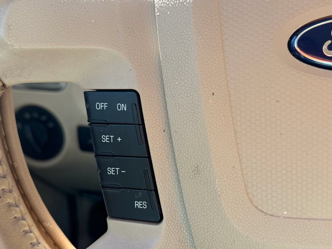 Used 2011 Ford Escape Limited w/ 302A Rapid Spec Order Code AWD/4WD image 23