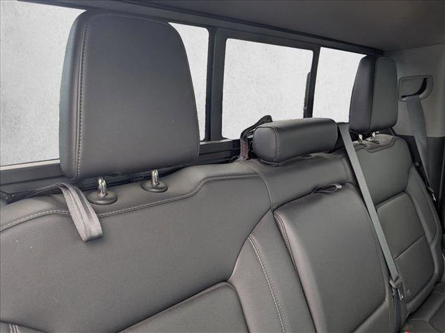 Used 2020 Chevrolet Silverado 1500 LT Trail Boss AWD/4WD image 18