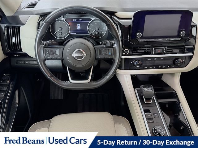 Used 2022 Nissan Pathfinder SV image 23