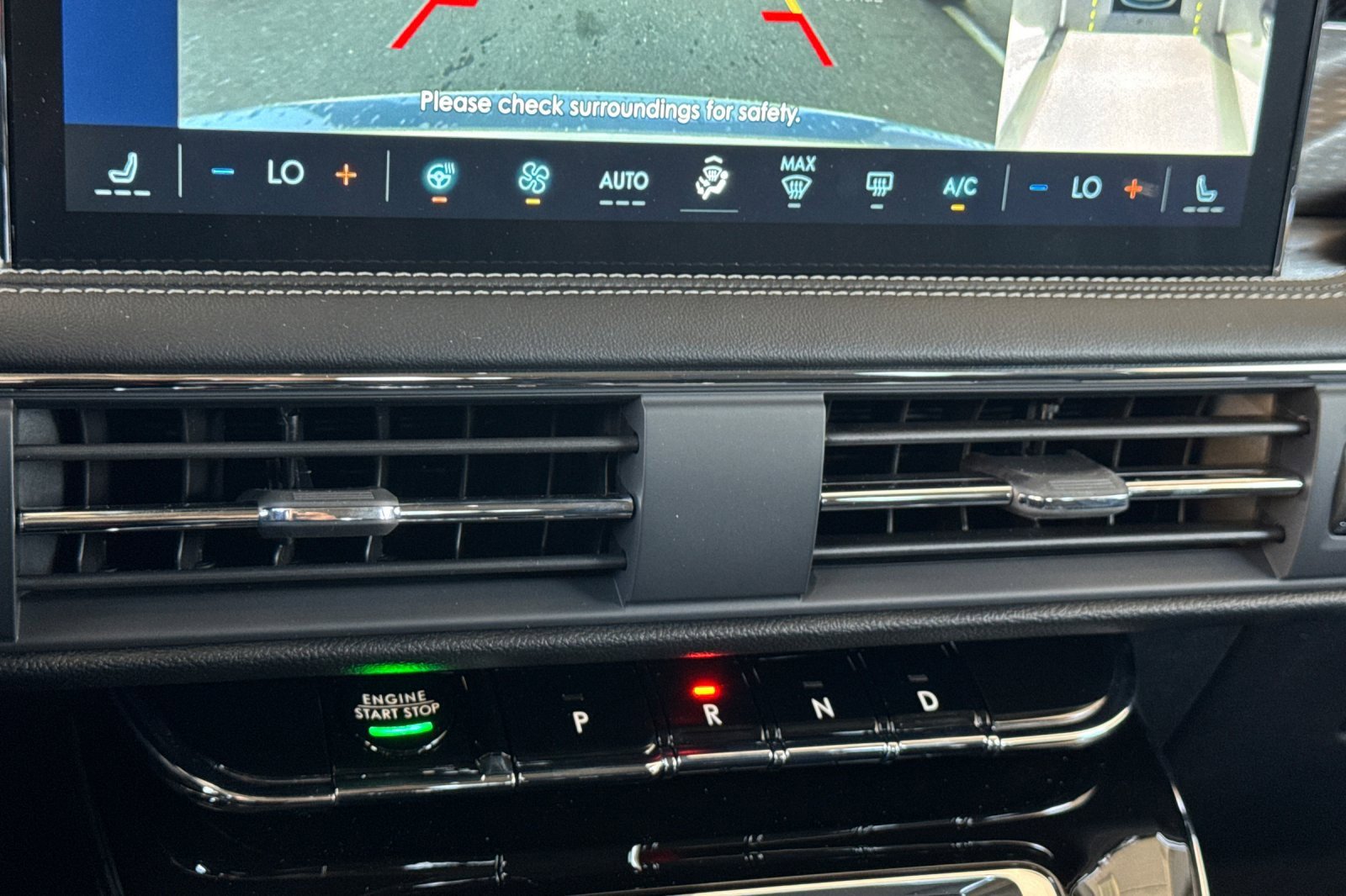 New 2025 Lincoln Corsair Reserve w/ Equipment Group 202A image 20