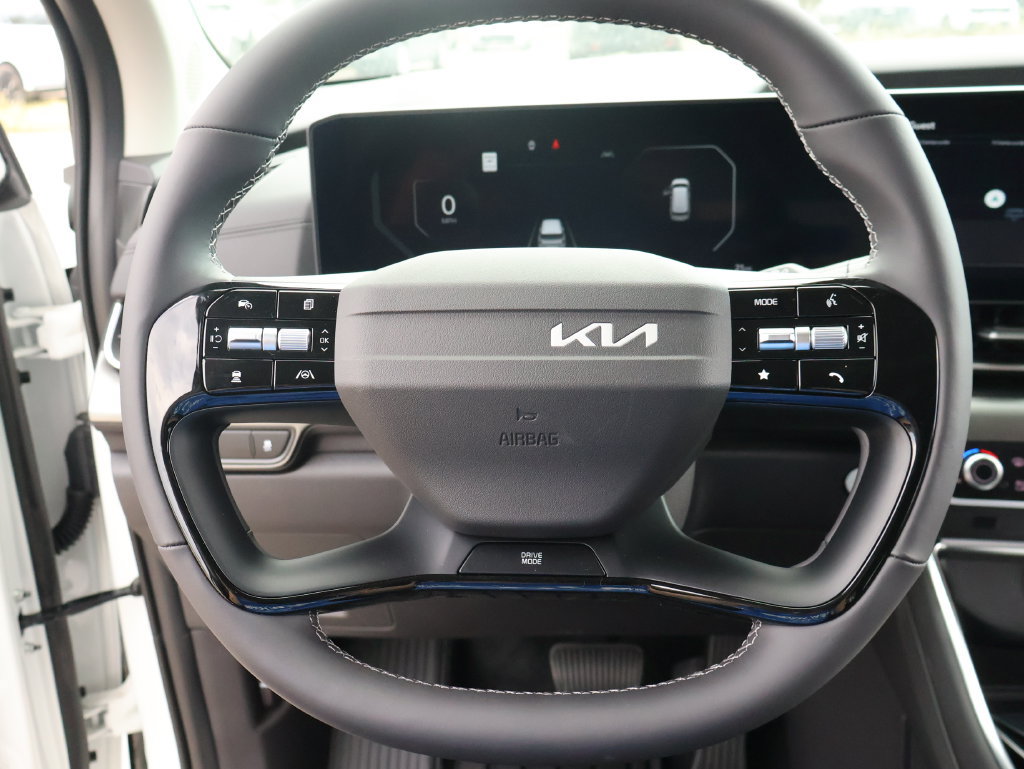 New 2027 Kia Carnival SX w/ Dark Edition Package FWD image 34