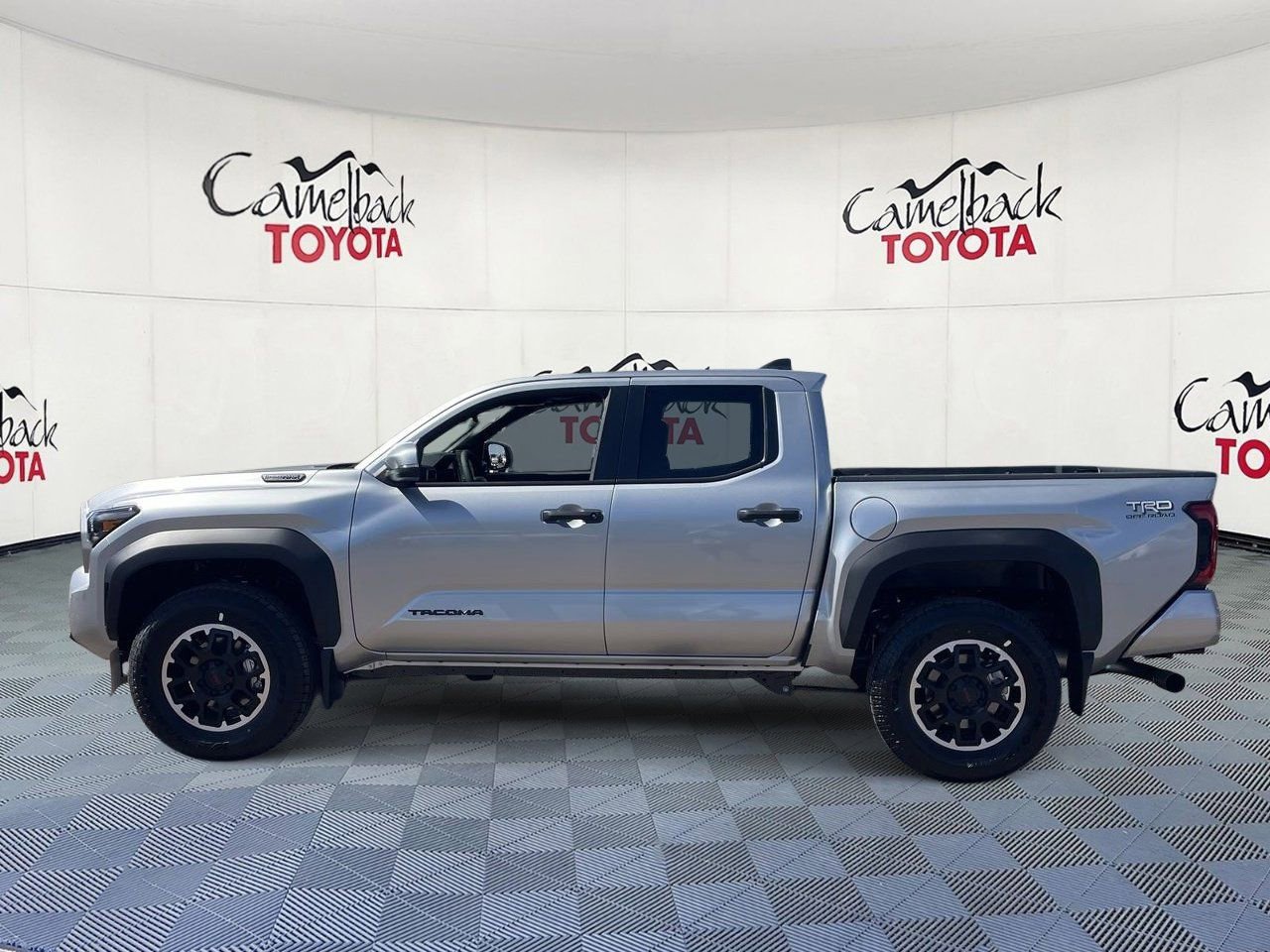 New 2026 Toyota Tacoma TRD Off-Road AWD/4WD image 4