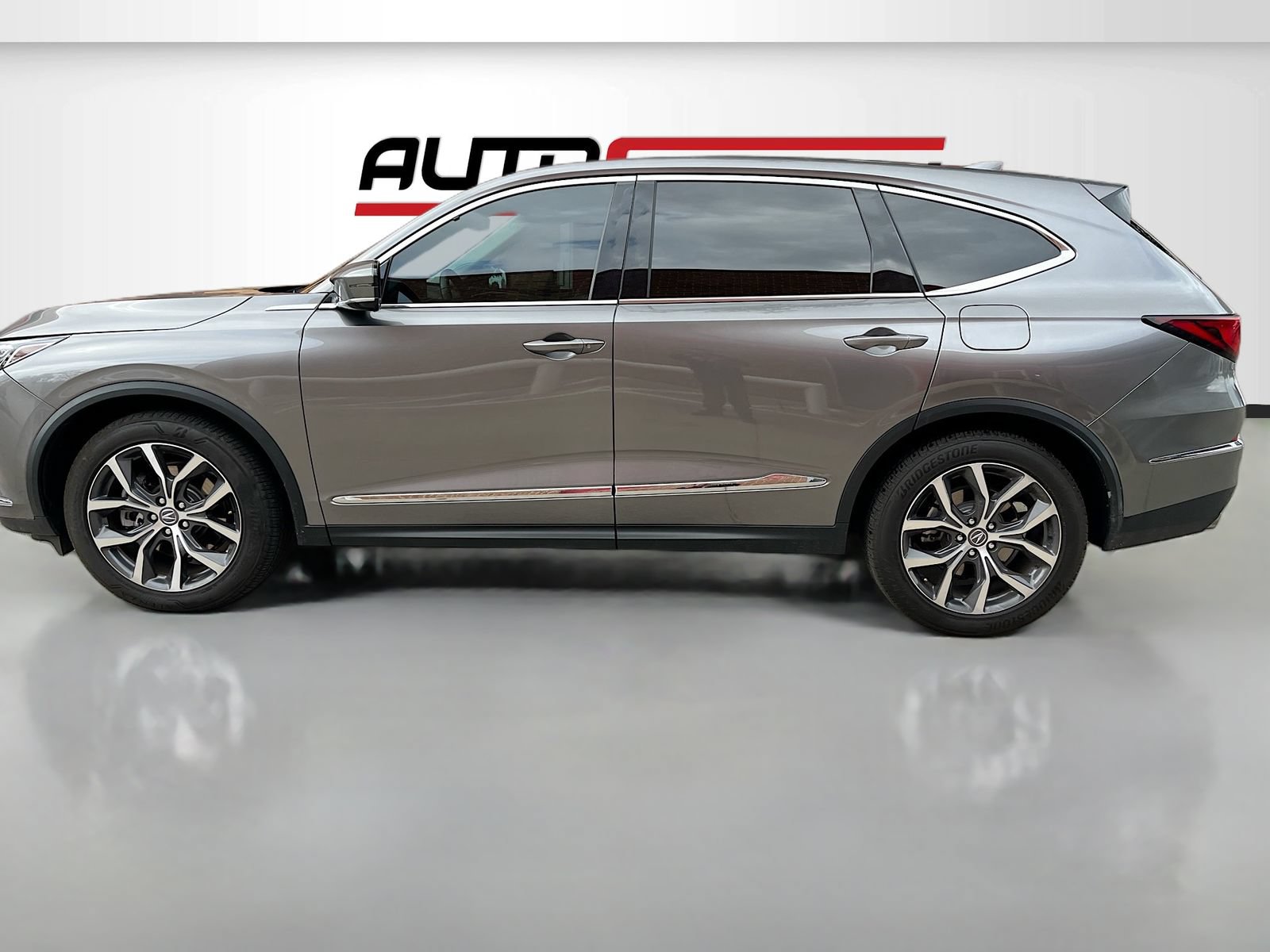 Used 2024 Acura MDX w/ Technology Package FWD image 4