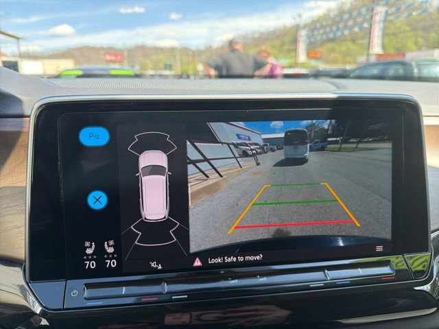 Used 2025 Volkswagen Atlas SE AWD/4WD image 24