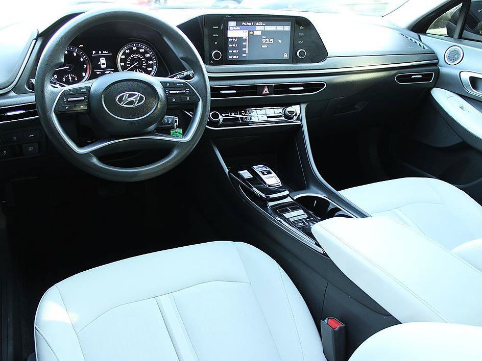 Used 2023 Hyundai Sonata SE FWD image 9