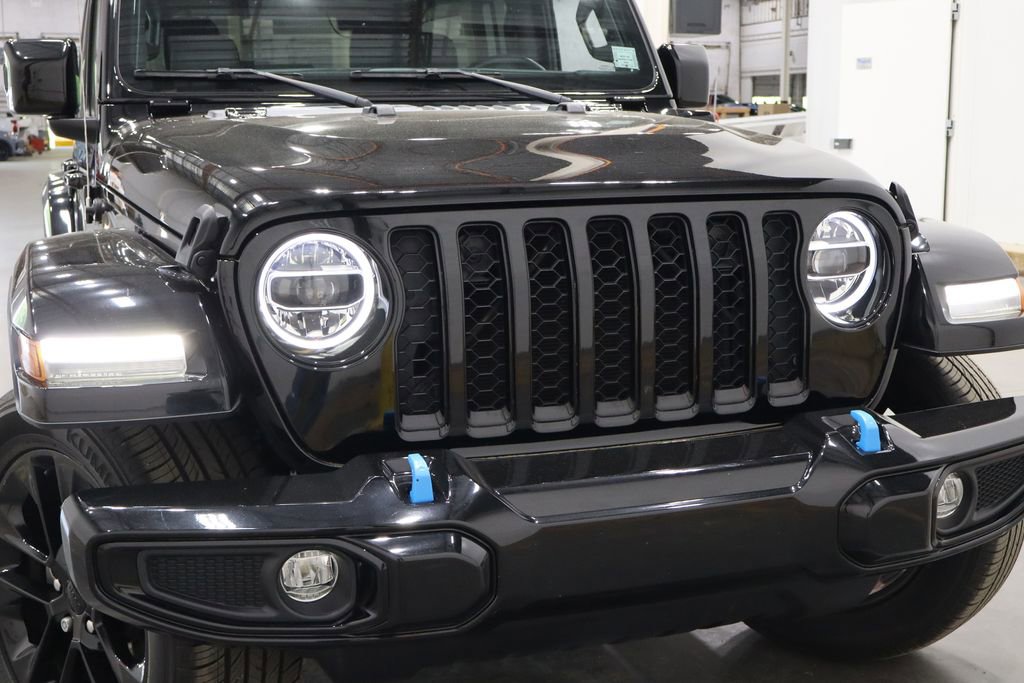 Used 2021 Jeep Wrangler Unlimited Sahara image 48