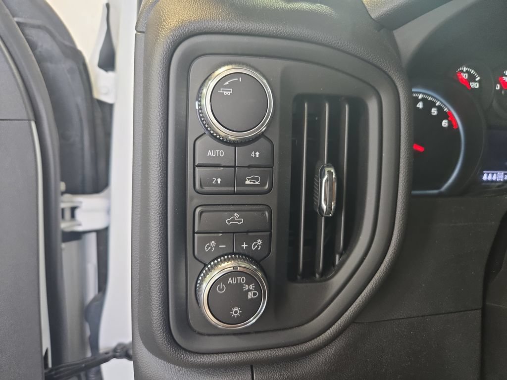 Used 2025 GMC Sierra 1500 Pro w/ Pro Value Package AWD/4WD image 27